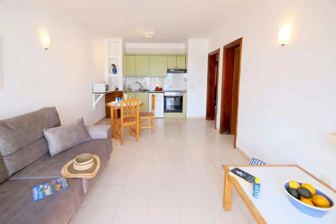 Salmarina Bungalows Puerto del Carmen  2*, Puerto del Carmen (Lanzarote)