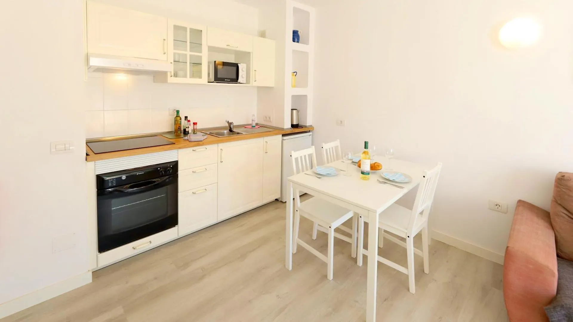 Salmarina Bungalows Puerto del Carmen  Puerto del Carmen (Lanzarote)